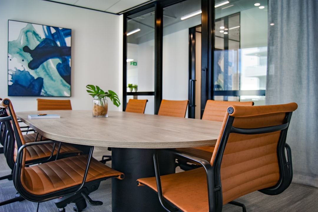 Office cleaning, commercial cleaning
